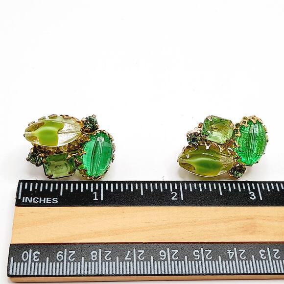 Vintage Green Glass Clip Earrings, Cupcake Setting, Mid-Century Jewelry - Picture 8 of 10